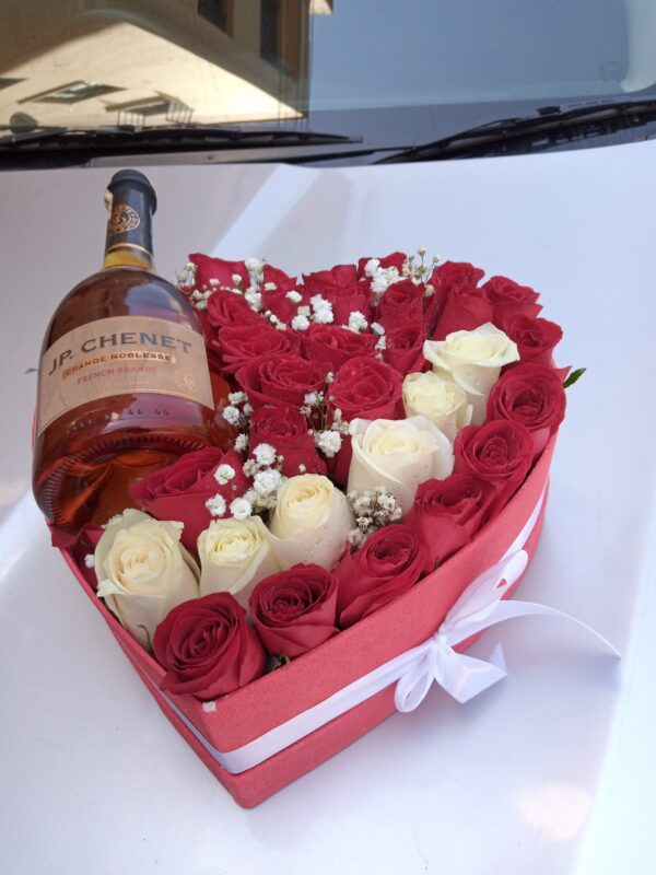 JP Chenet and Roses Box