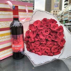 Red Roses & wine Combo