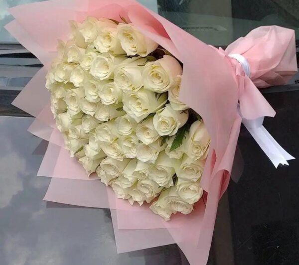 WHITE ROSES