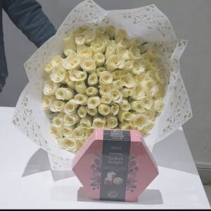 TURKISH DELIGHT WITH WHITE ROSES