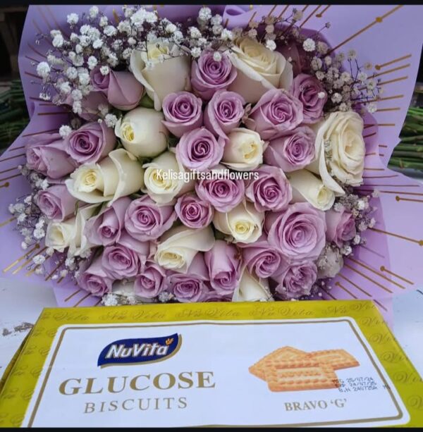 ROSES WITH BISCUITS