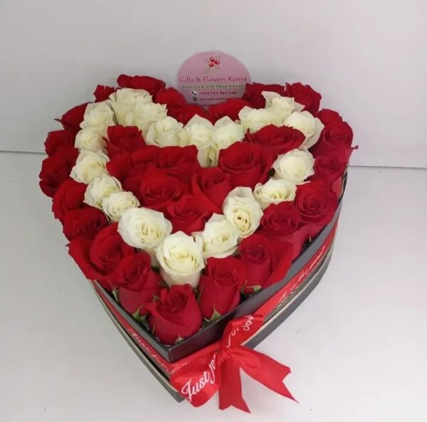 HEART BOX ROSES