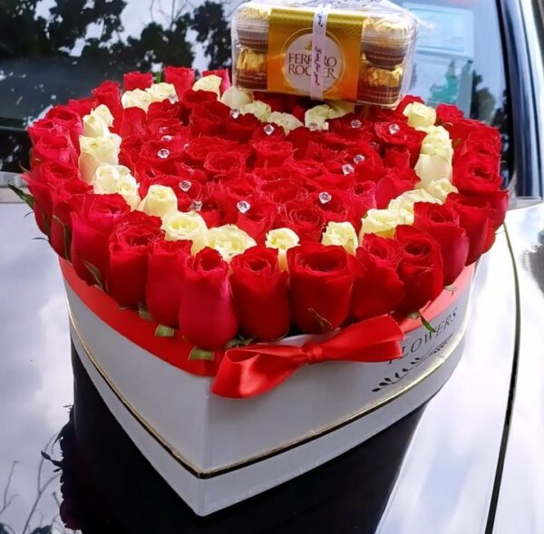 HEART BOX WITH 16 PIECE FERRERO