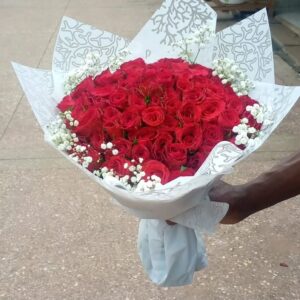 60 RED ROSES
