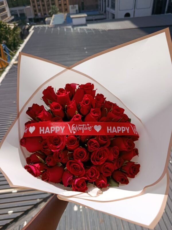 40 RED ROSES FOR HER