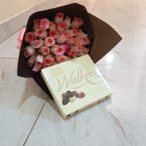 WALKER WITH 40 ROSES