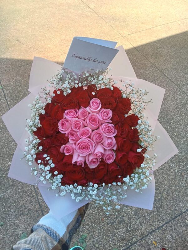 60 PINK AND RED ROSES